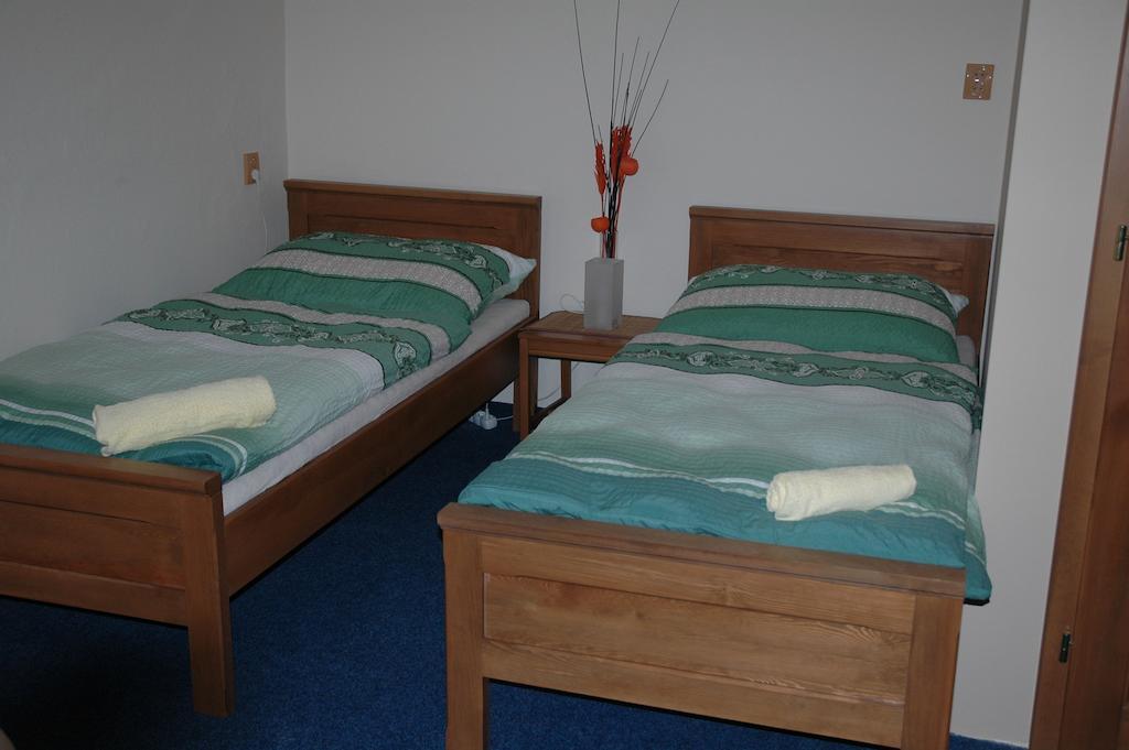 Hotel Mrazek Pardubice Rom bilde
